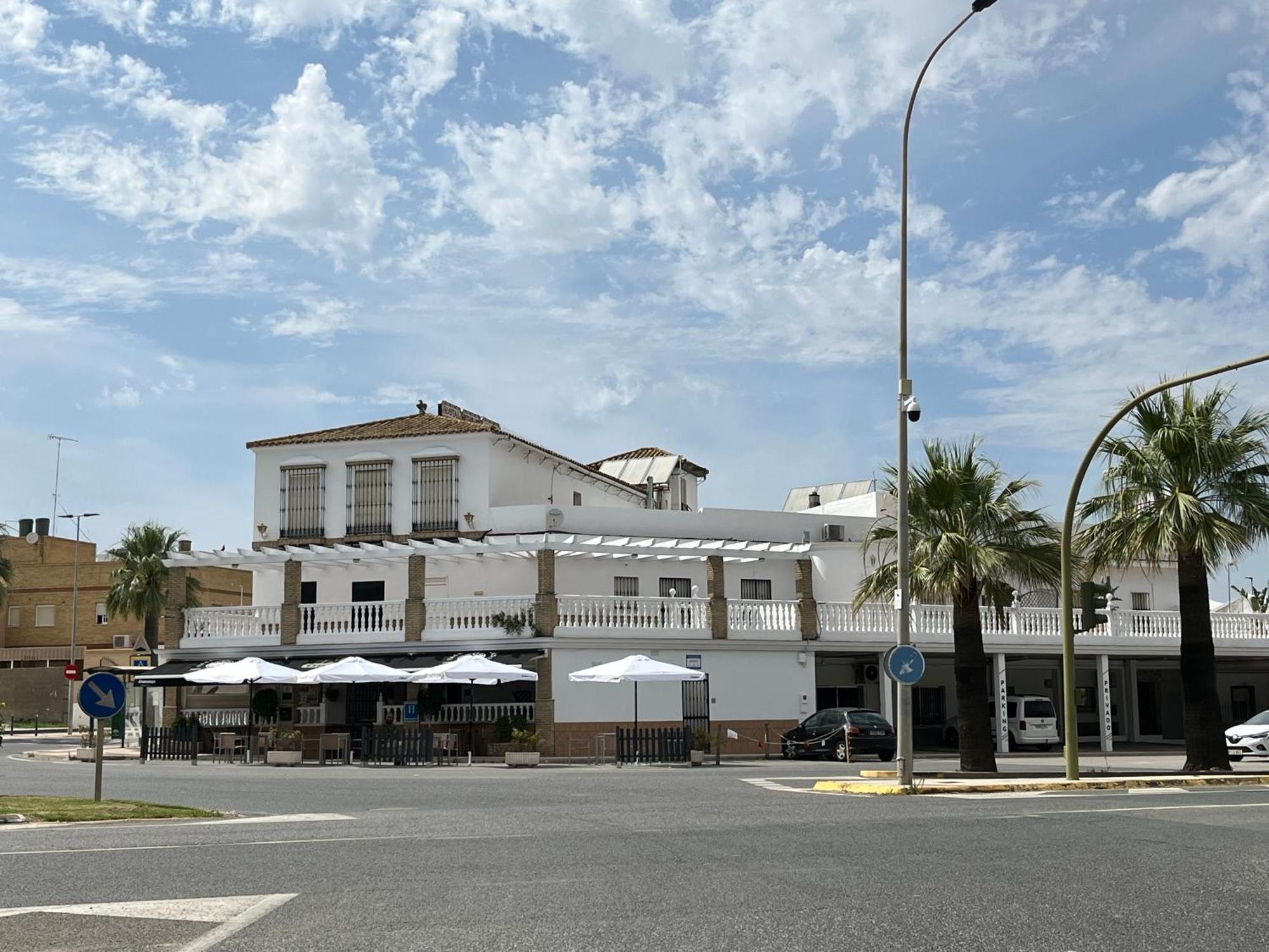 Hotel Restaurante Via Sevilla - Cadiz By Ma 22 Puntos El Cuervo  Eksteriør bilde